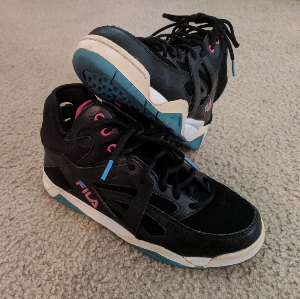 Fila The Cage Sneakers Men's 6.5 Women's 8.5-9